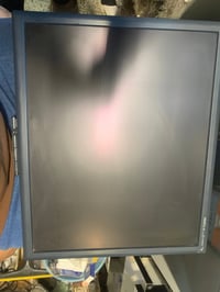 شاشات للبيع الصغار سعرهن 40 الف الوحده والجبيره سعرها ٧٥ وبيها مجال لل...