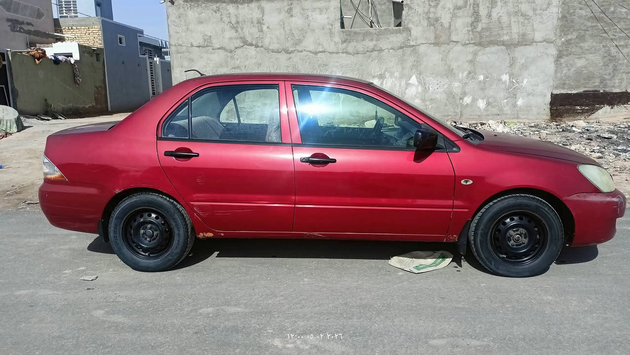 #السلام عليكم...
لانسر بومة 2007 للبيع 
كير ومكينة وكهربائيات خير من الله 
بيها ضربة بقبق الجنطة و باب السائق والباب ما مصلح كما موضح في الصور 
السنوية نافذة والمالك طالب 4 ورقات على المداور. رقم اربيل القديم 
السعر المطلوب 65  و بيها مجال 
رقم الهاتف :- ***********
العنوان :- النجف الاشرف
