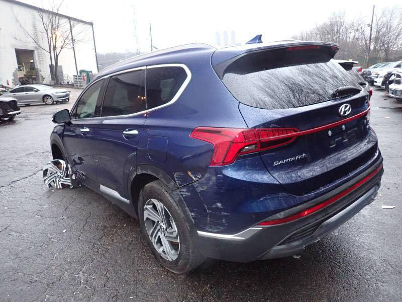 السلام عليكم
( مكلف بل نشر) 
سنتافية2023 
مرقم بغداد باسمي
فول مواصفات للا اخير
ماشية27 
حادث موضح بل صور شخوط بل جاملغ لخلفي
السعر 225 وبيهة مجال بسيط
***********
