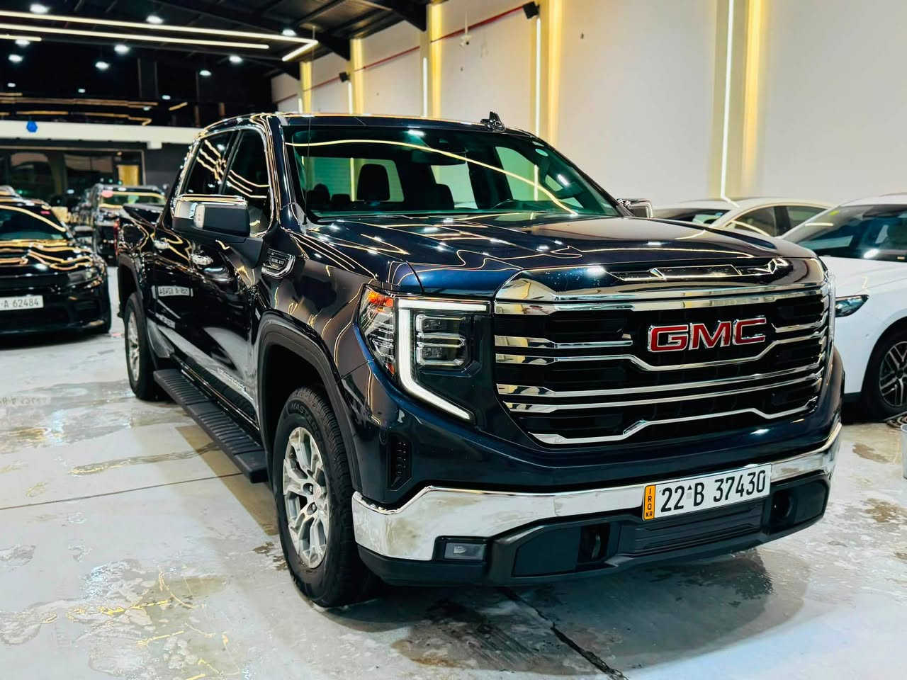 للبيع GMC سيرا  الشكل الجديد موديل 2025
باب خلفي طويل  بدي قصير المرغوب السعر 395 
السياره حادثه شويه بالجاملغ الخلفي وراجع بارد يعني كلين كفاله السياره من الصبغ والحرق والغرق والشاصي كله كفاله مكينه 8 سلندر 5300 فئه السياره slt رقم ارييل دخول جديد مواصفات جلد شاشه جديده تشغيل عن بعد رادار دبل باب جنطه صاج تدفئه كشنات فول تحكم وبصمه وباقي المواصفات اخوان السياره جديده اخت الكلين موبايل ***********
