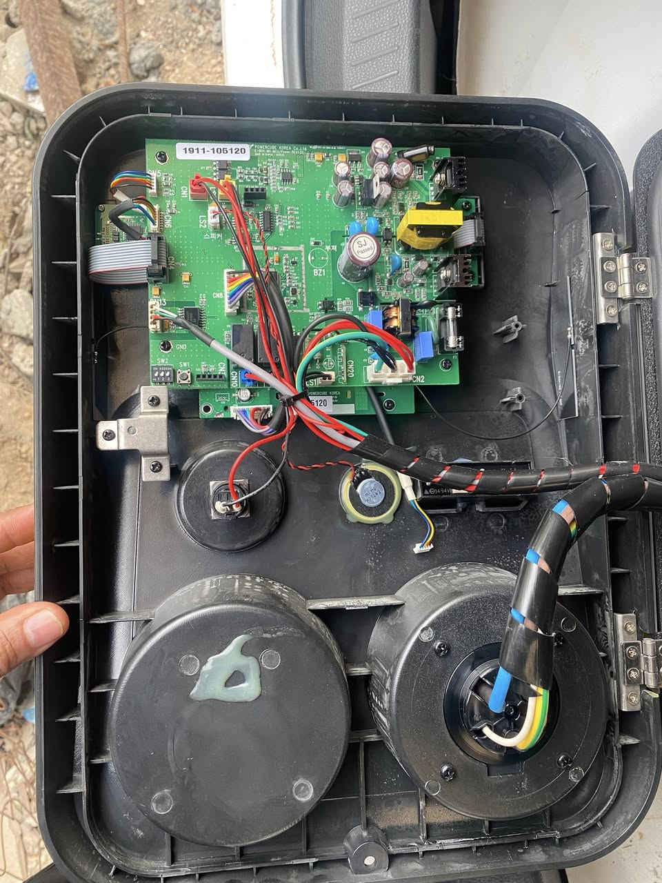 السلام عليكم عندي ٦ قطع شواحن سيارات كهربائية كوري اصلي باله الوحدة ٢٠٠ دولار


**إذا كنت صاحب هذا الإعلان وتريد حذفه لأي سبب، رجاءا أرسل رسالة إلى الدعم الفني**