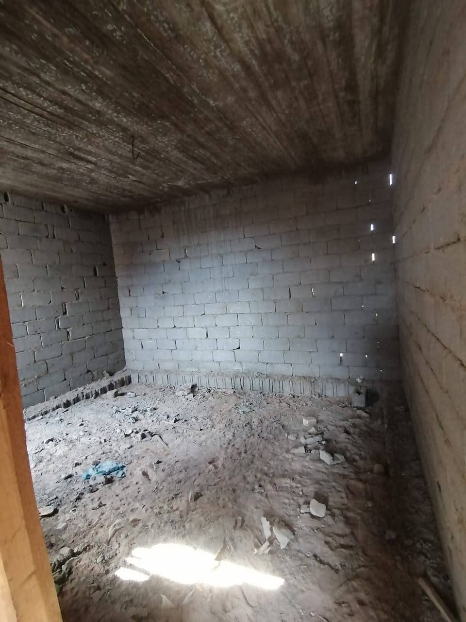 يالله هيكل البيع المساحه 65متر
طابوزراعي سند 25قرار محكمه كوفه علوت الفحل 

قرب شارع الفلل

.        

أساس صب بناء. سقف صب 

يحتوي ع غرفه. ومطبخ وصاله وستقبال وتخاريج داخليه وخارجيه 

الستفسار تصل ع رقم ***********وتساب. يوجد كافت

 المساحت الزرعيه
