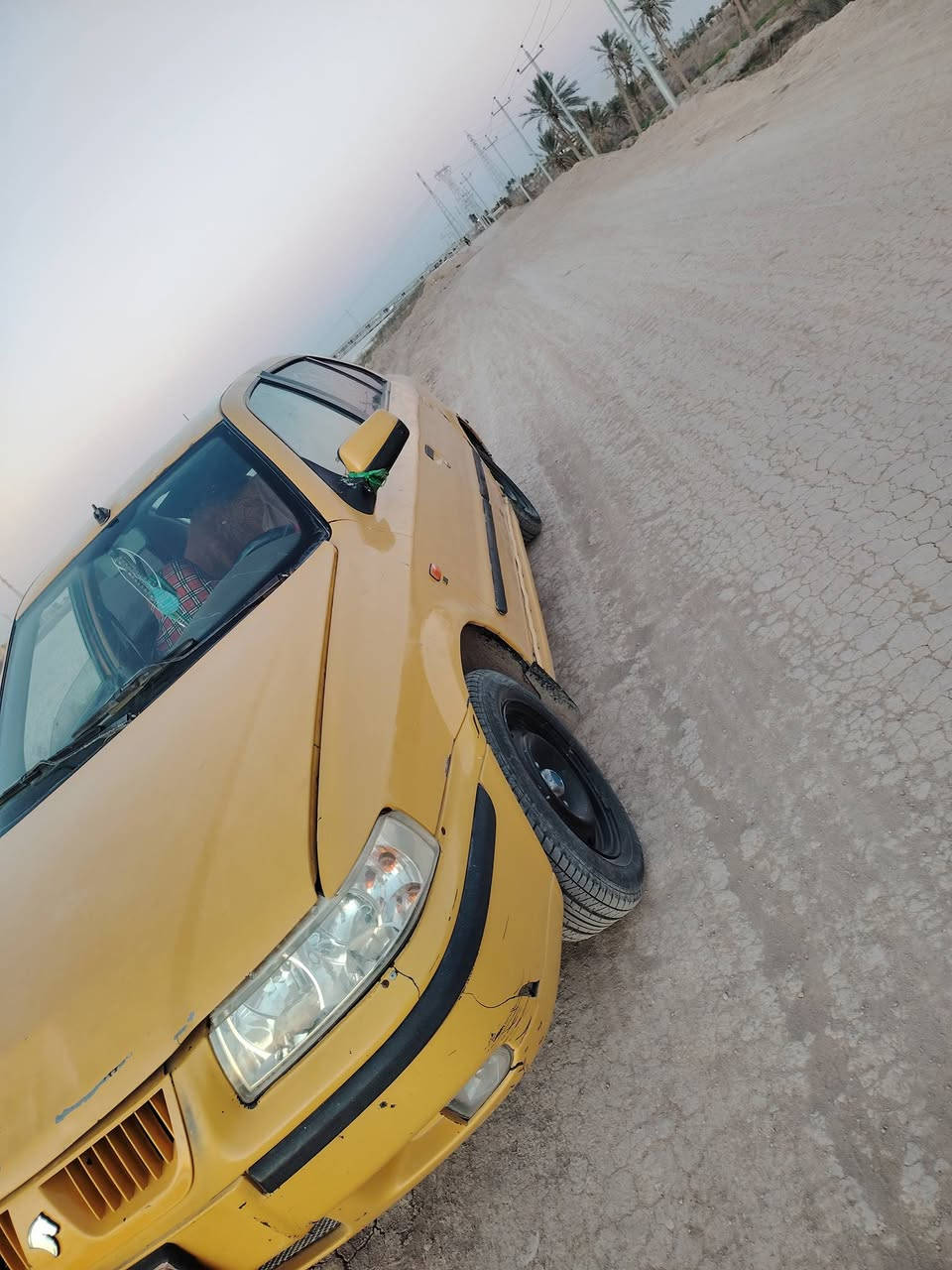 سمند البيع مديل 12 سياره حلو وجاهز من كلشي تخم تاير جديد حداديه جديده كهربائيات شغاله محرك وكير خير من الله.    رقم ذي قار صدامي شرط تحويل مستمسكات راعيها عندي سياره تريك وين ما يعجبك السعر ب 19 وبيها مجال مكاني البصره القرنه رقمي *********** وذه اكو مراوس
