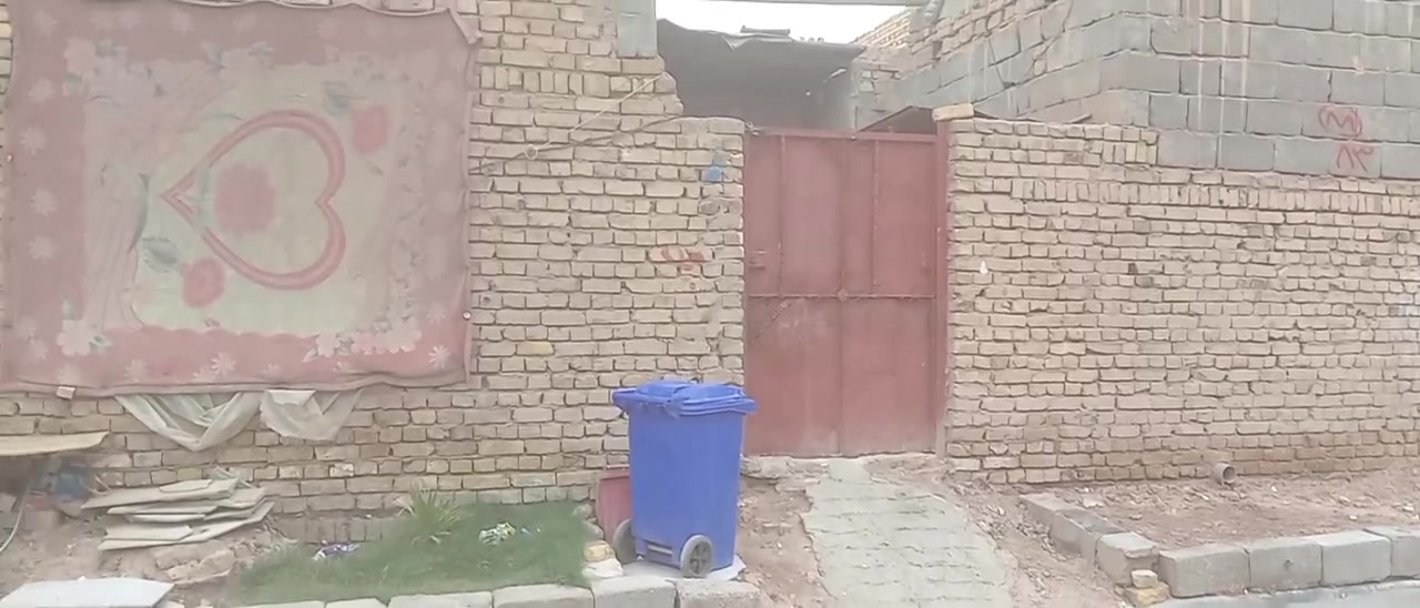 دار في حي الرحمه الثانيه في محافضة ميسان للبيع السعر ٣٢ الاتصال على الرقم ***********

