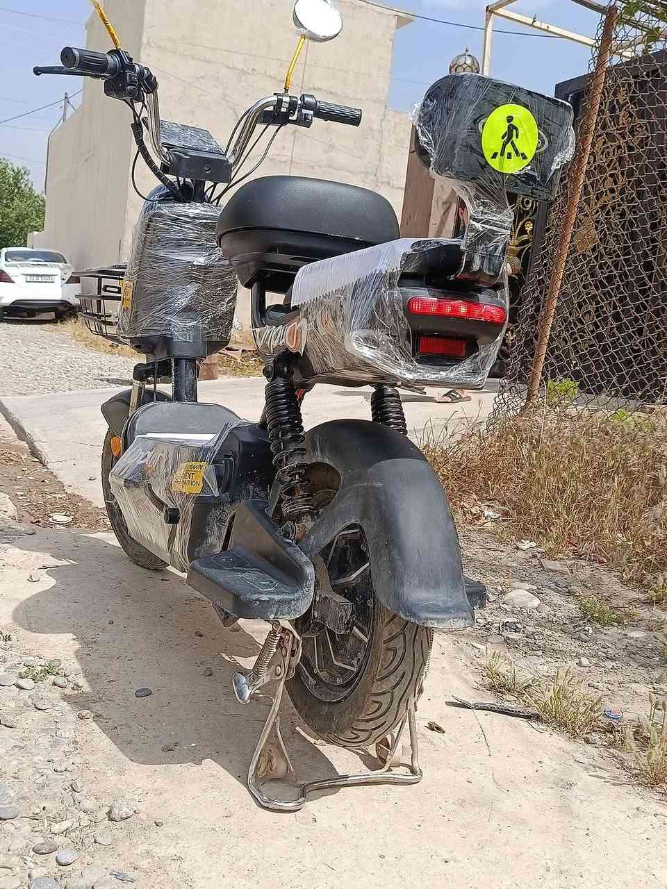 سلام عليكم ماتور للبيع ماتور نضيف للاستفسار اتصل على هذا ***********. *********** سعر 250 وبي مجال
