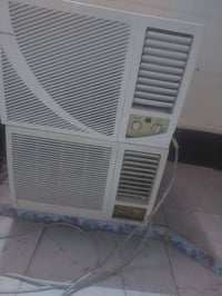 مكيف متين تسيال شرط شغل اخو جديد واحد سعره 250  07821203773