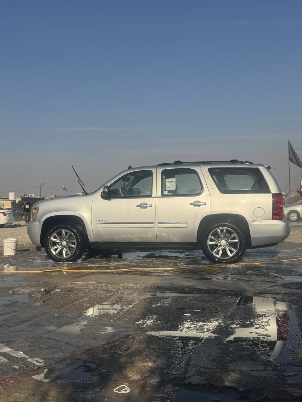 سلام عليكم تاهو البيع مديل 2011 لون رصاصيُ حادثه جملغ وبنيد مكلف بل نشر رقم صاحب سياره ***********
