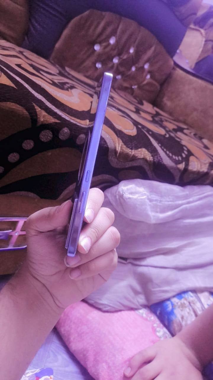 انفنكس جي تي 20 برو جهاز نضيف صارلي شكم يوم من مشتري الملحقات كامله مبرد السعر 290 وبي مجال *********** واتساب فقط
