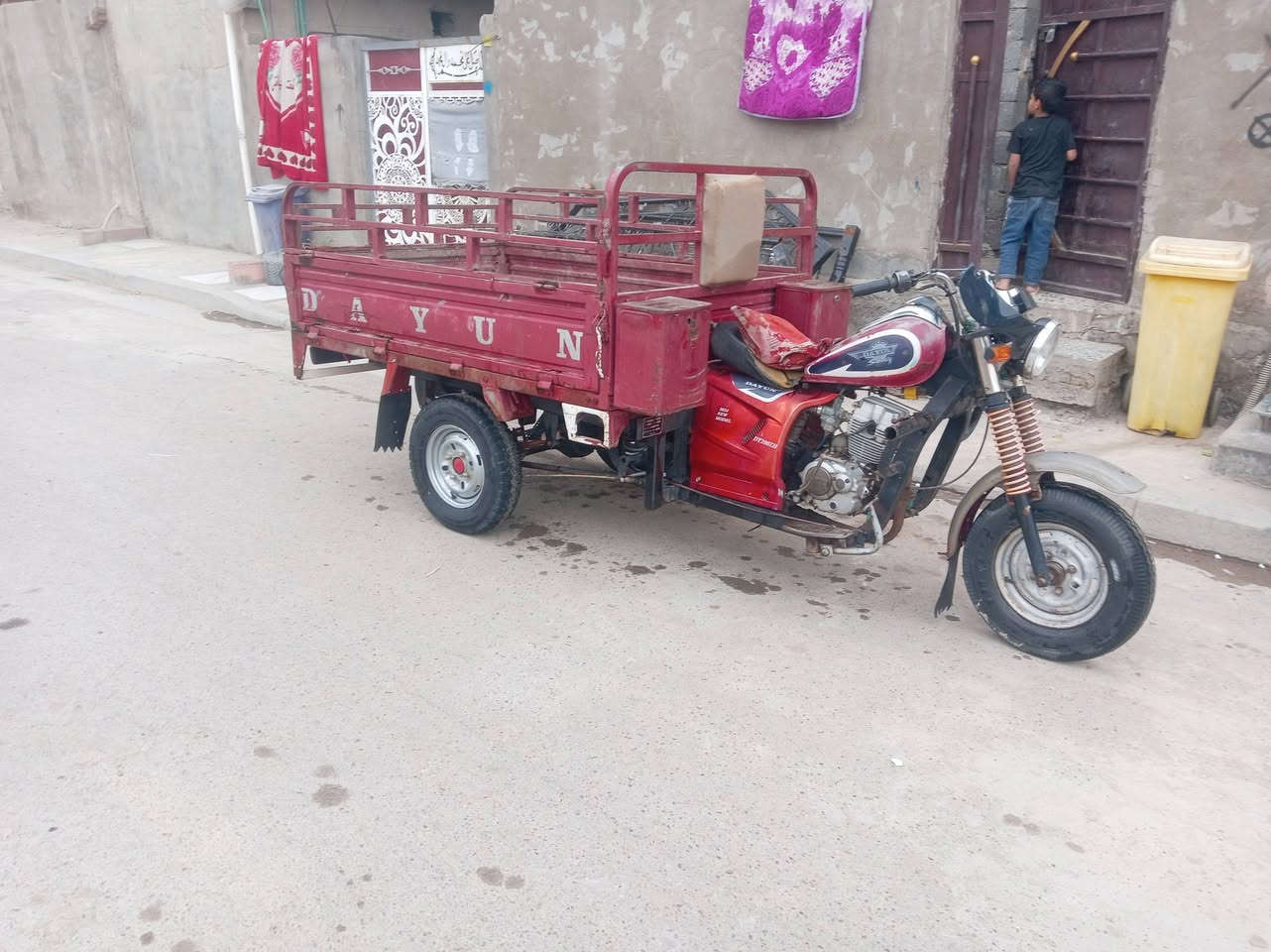 ستوته للبيع مديل ١٧كهربائية جاهزه اوراق رسميه اكسن كبس والمكينه جديده تخم تاير وجاهزه للشغل وخير من الله سعر مليون وميه وبي مجال  ومكاني بغداد وهاذ رقمي ***********
