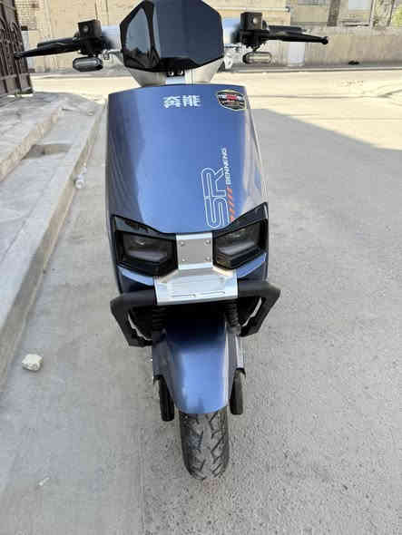 السلام عليكم دراجه شحن للبيع
كامله الدراجه مابيه نقص وياهه خوذه بلاديه

6بطاريات 

كبار مسطره 4سرع جديده مصالهه هواي عندي 

سعر 700الف

رقمي ***********

عنواني بغداد حي العامل
