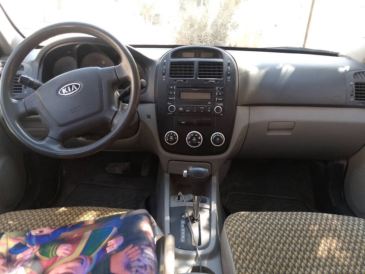 سلام عليكم سبكترا 2009 وارد امريكي مصبوغه جديد منضومه تبريد جديده كير تبريد تخم تاير  كله مكفول كهربائيات كله شغاله سياره جاهزه العنوان ديالى الخالص الاستفسار عل هاذ الرقم ***********
