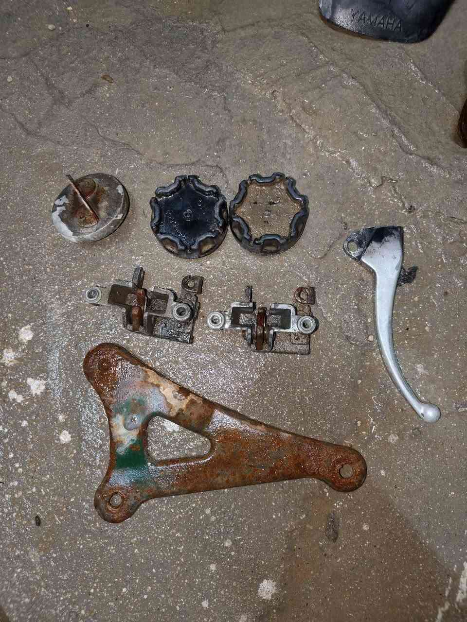 السلام عليكم غراض دراجات اصليه وبسعر مناسب بفلس ونص الاسعار 
مكاني الديوانية الحضاره ***********
