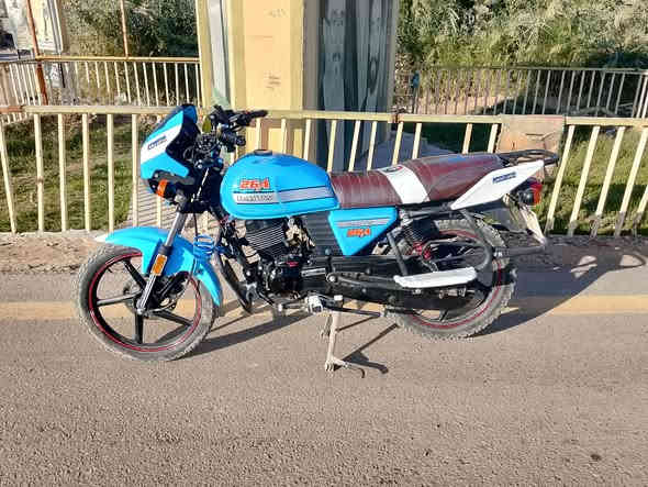 السلام عليكم 
للبيع  دايوان موديل 24😍 
الدراجه بعدهة جديده  🤩
السعر 1450 وبيهه مجال 
مكاني بغداد تقاطع النهروان
*********** اتصــــ✆ـًُِ(☎)ـًُِ✆​ ــال او واتساب
