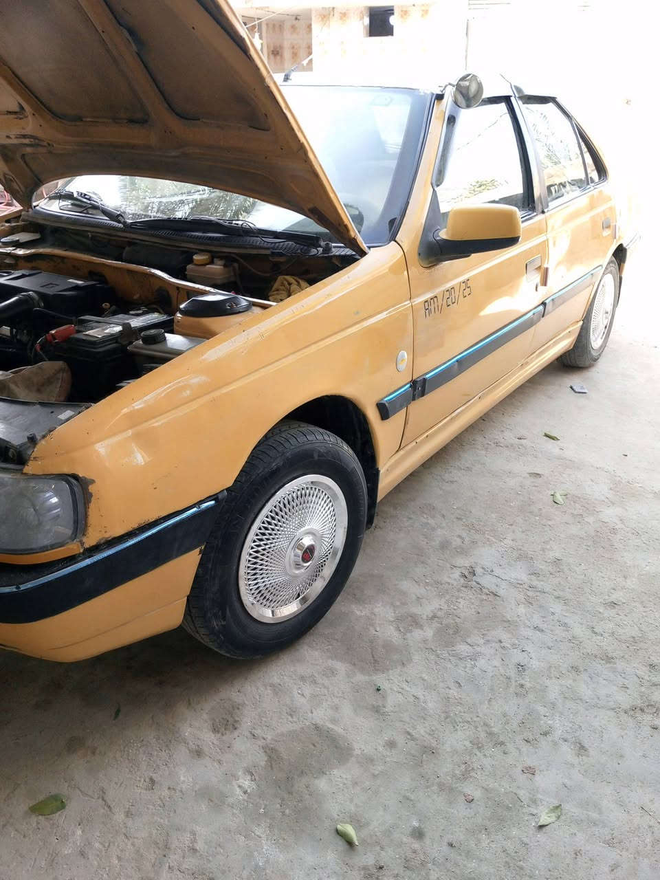 بيجو للبيع موديل 1٢رقم بابل سنويه 28 مصفره غرامات هيئه تخم تاير كهربائيات كله شغاله محرك وكير كفاله حداديه جديده السعر 28 العنوان بابل الحله شارع 80 خلف محطة اضواء الحله المشيدة الهاتف ***********
