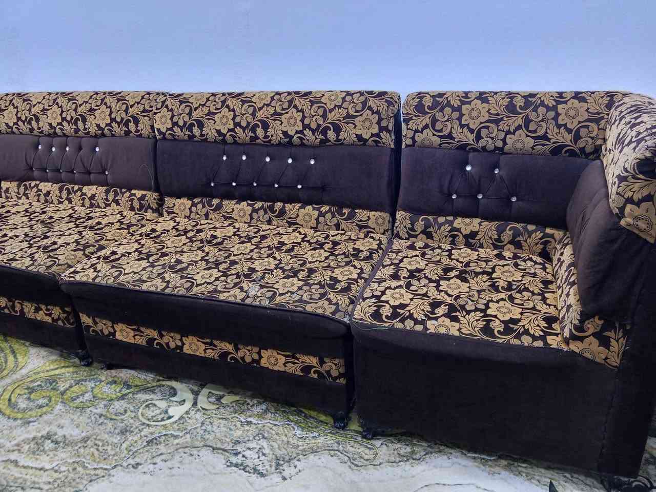 سلام عليكم قنفات للبيع 8قنفات السعر 350 وبيهن مجال لشراي الرقم ***********متوفر واساب وفيس
