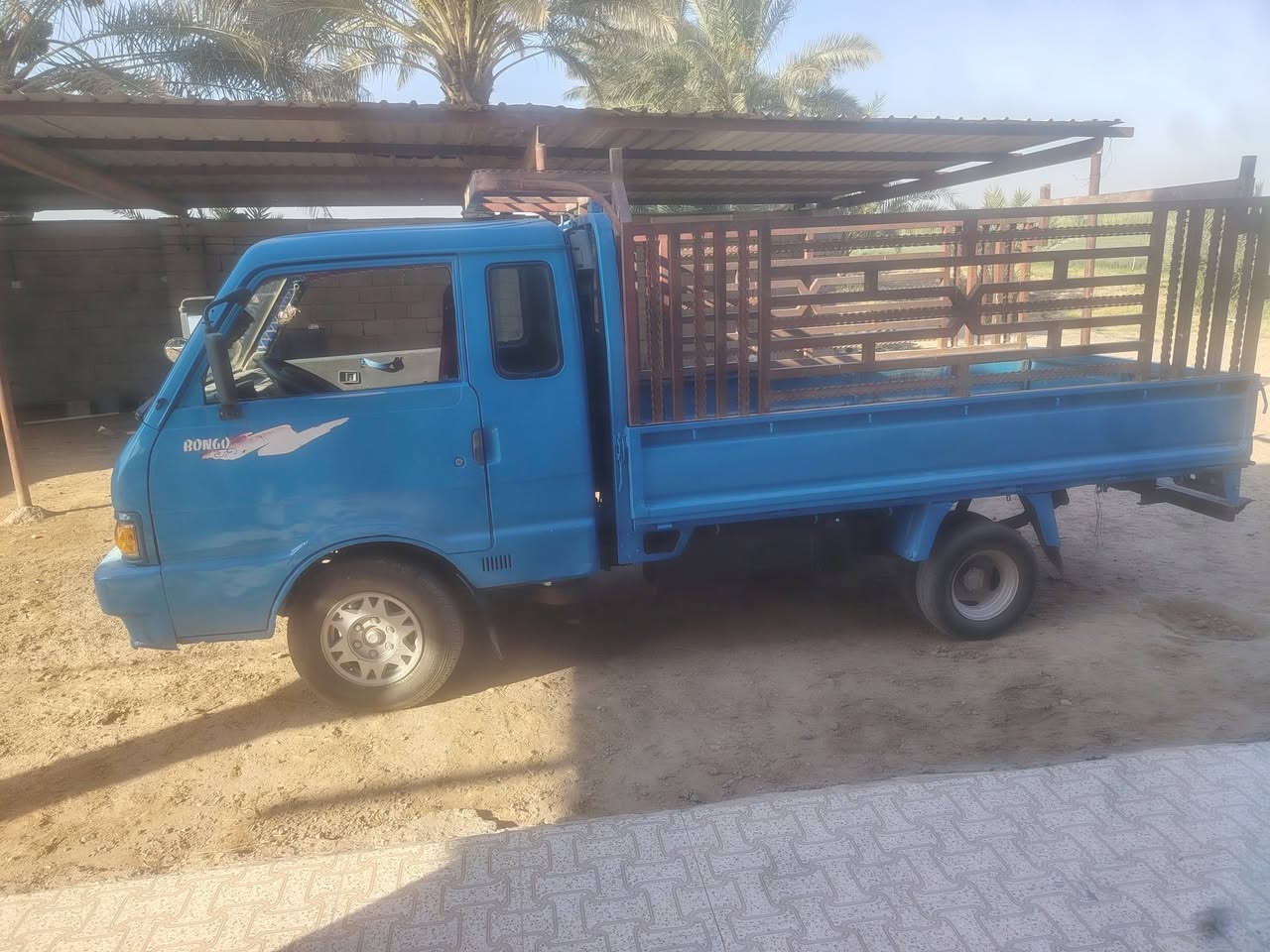 سلام عليكم كيا بنكو البيع موديل 96 سيارة حلوة خير من الله تحويل ثاني يوم السعر 52  وبي مجال  ***********
