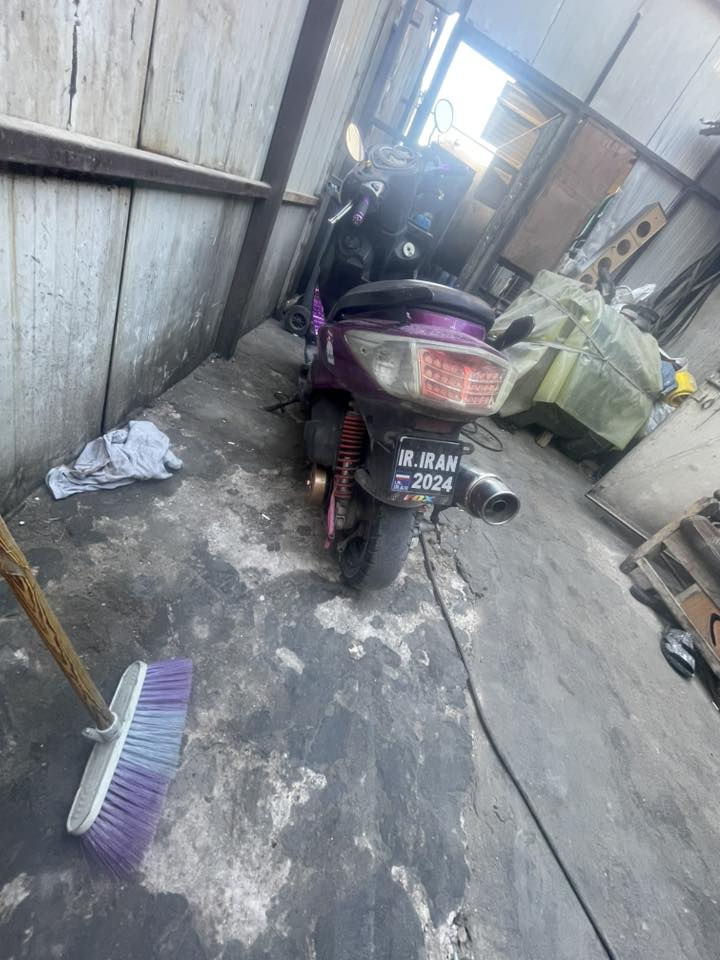 سلام عليكم سكنس فحل نوزل طلاع للبيع مجفتةً بلادي عليها تزويد خارجي وبيها هواي نواعم نكرة سلف بكل وكت تفحص وين ما يعجبك الدراجة عوزها ترتيبات سعر600وبيها مجال تفاصيل اكثر ***********
