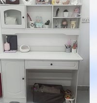 مكتبة أطفال • نظيفه • استعمال قليل