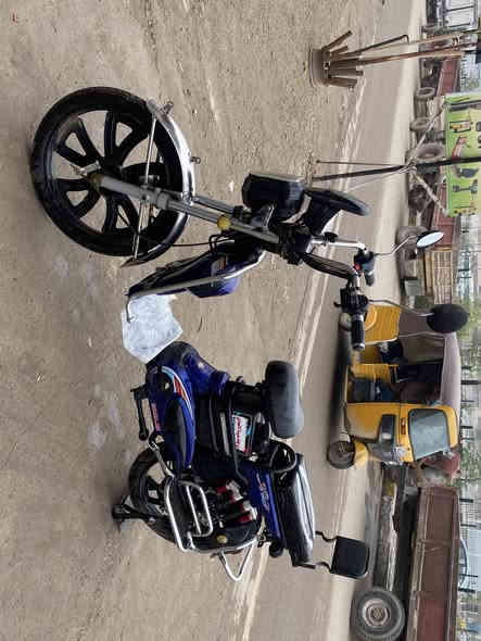 دراجة شحن هارلي نظيفة ناقصها بس بطاريات سعر 180 موقعنا المفرك شارع العام قرب جامع الزيتوني وقرب جسر المشاة للأتصال ***********
