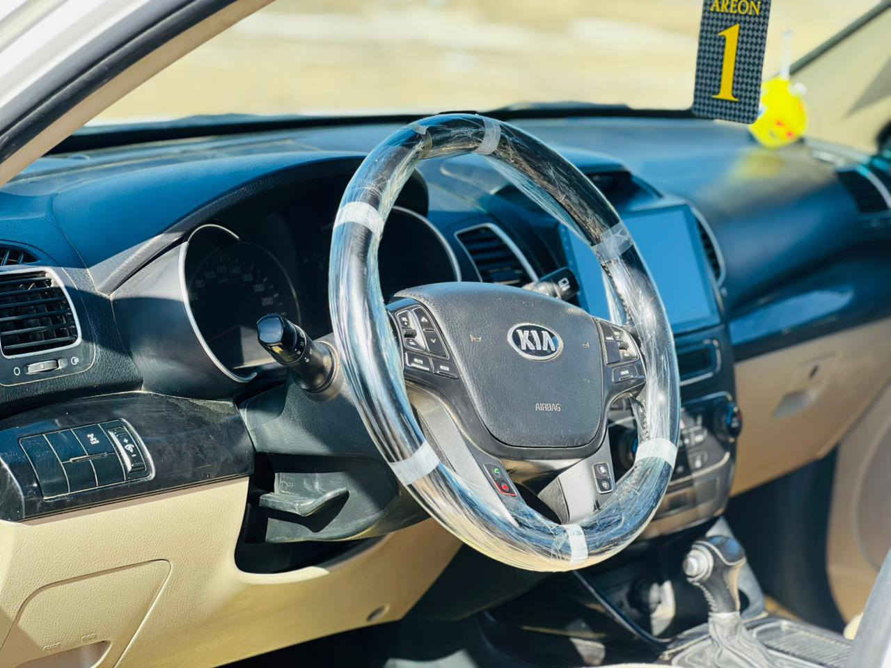 السلام عليكم
للبيع سورنتو موديل 2014خليجي مكفولة كفاله عامه... مكينه 6سلندر ... رقم بغداد الدولي بأسمنه السياره جديده وجاهزة من كلشي..تخم تاير تبريد حداديه جاهزه مجهزه 
استخدام شخصي 
العنوان بابل الشوملي 
السعر 183
***********واتساب
***********
