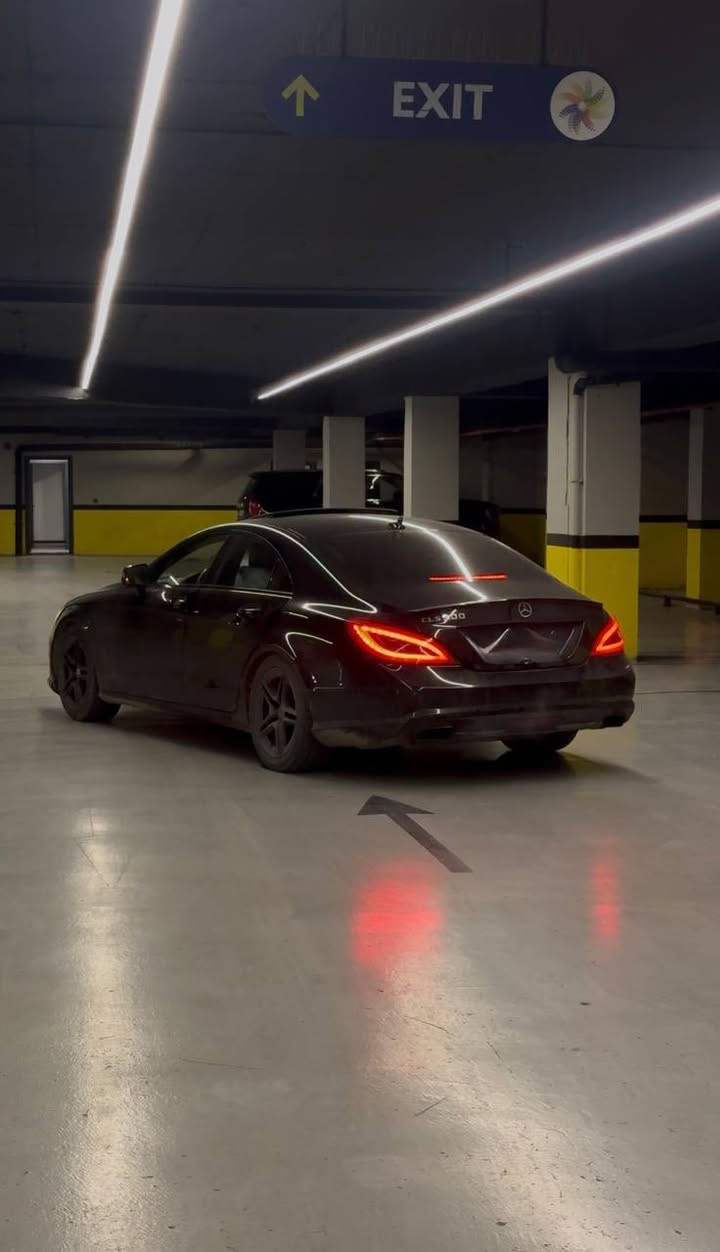 بسم الله ما شاء الله 🔥
مرسيدس CLS2013
V8 Twinturbo
گير مكينة مكفول
قطعتين تبريد
فتحة سقف
مري شفط  
نقاط عمياء
كروز سرعة
رادارات 
حساسات امامية 
و خلفية و كاميرا
شفتات ستيرن
مقعد خلفي VIP
درگة AMG
كشنات جلد تدفئة تبريد امامي خلفي
تحكمات ستيرن
تحكمات كشنات  
خزن ذاكرة داخلي ٣ أوضاع
لدات داخلية بلادي
انارة ترحيب
سستم صوت harmin kardon
رادار تحديد مسار
دخول ذكي

صدر امامي و خلفي مكفول
حساس مطر
 جاملغ و جنطة تبديل فقط
جاملغ امامي رش فقط
السيارة وأرد الماني 
السعر 285 وبيه مجال ان شاء الله  
للعلم السياره مغلفه كامل ppf
*********** واتساب
