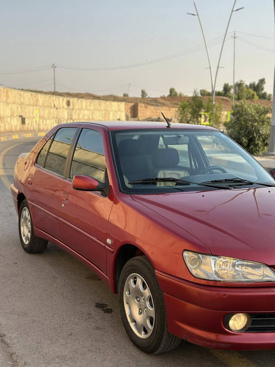السلام عليكم
بيجو 306 
رقم نينوى جديد 
هزه جديد 
فحص جديد 
ماشيه ١٧٠ الف كيلو 
شرط التحويل 
.
السياره بدون قطره صبغ بدون بارد شرط الفحص على وضع الشركه 
.
كير عادي 
كير مكينه شرط 
تبريد ثلج 
كهربائيات شرط 
وايرمنيه شرط 
جاهزه من كل النواحي 
.
الموقع الموصل حي نركال 
لمعرفه السعر الاتصال على الرقم 
***********
