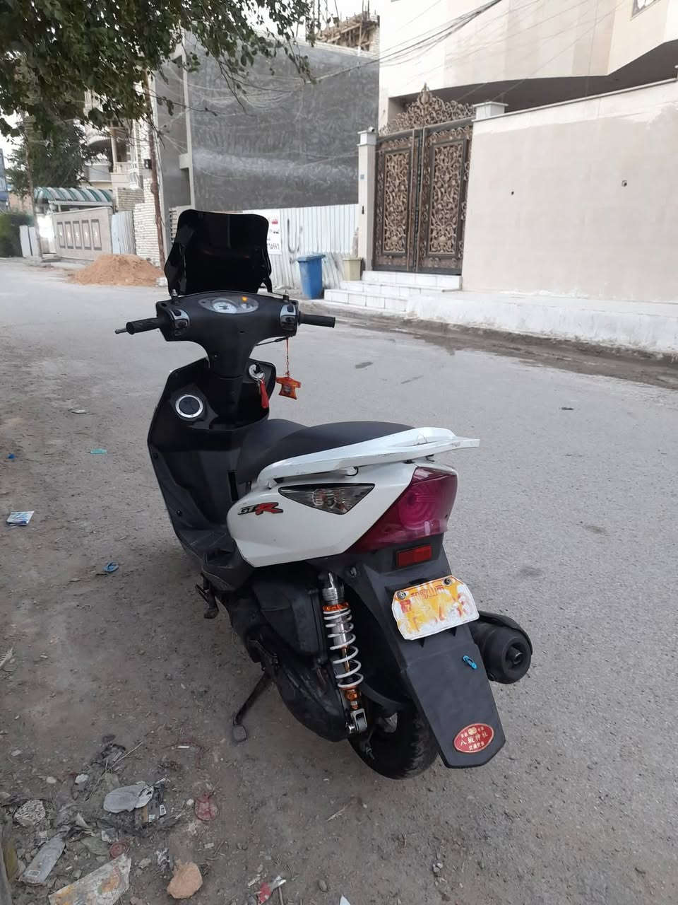 السلام عليكم دراجة للبيع ياماها gtr ثعلب دراجة صارلهة ٩ ايام نازلة حاوية من معرض يوماها دراجة كفالة عامة من شخط ومكينة كفالة كفالة بيهة تزويد صدر RGS أمامي وخلفي RS  اصليات بلادي دراجة نوزل كلة محسن أدير آلهة ودراجة مال جناي كلشي بيهة شغال دشبول اشاير هورن عالي وناصي بيهة يدات تدفئة برك بل مكان بيهة حساسات بيهة تايرات تايوان 🇹🇼 جديدات وبيهة اوراق ومكاتبة ومنفيس 
مكان بغداد جديدة تل محمد  رقم ***********
سعر دراجة     ٧٠٠وبيهة مجال
