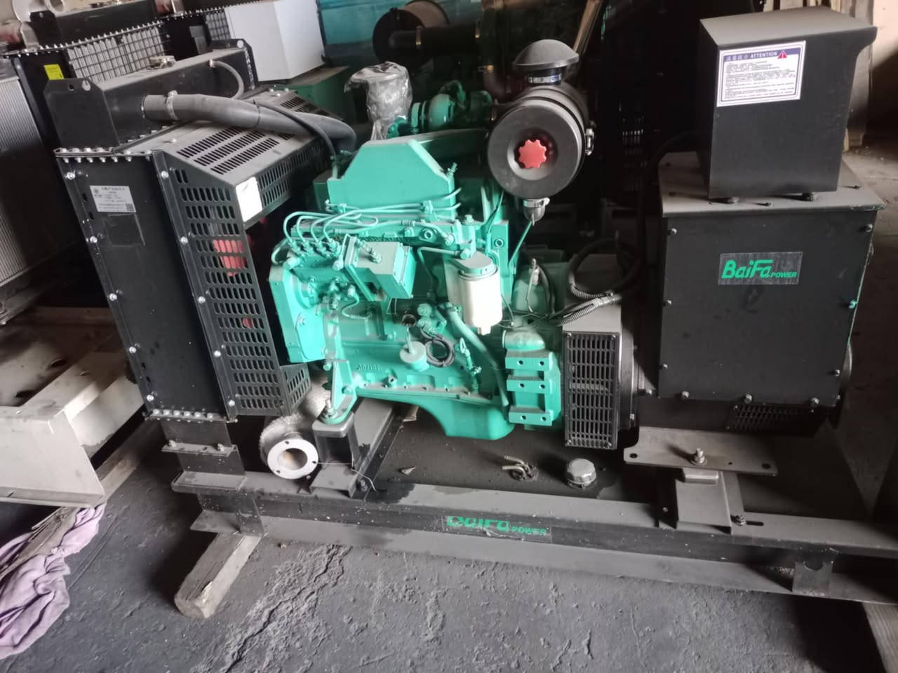 يوجد لدينا. 
#گمنزات_جميع_الاحجام
گمنز خمسه ونص. زيتي 400 گيفي
گمنز. 114 . 24 ولف 
كمنز 112. 14 ولف
كمنز. 102. 150 كيفي.  
كمنز.  50 گيفي. 4 بستن.  

يوجد گافة انواع المولدات
م̷ـــِْن الدويز. أيضااا 
 شرط الحمل والتشغيل.  
العنوان / أربيل الصناعه الجنوبيه 🌏
أبو علي  *********** 📲
يوجد توصيل لجميع محافضات العراق. 🚛
