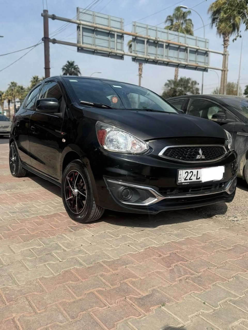 ‎میراج
‎٢٠١٩ ڕەش
‎گیر ئۆتۆماتیک  جام کارەبای سوکان ڤولیوم تحدید سورعە 
‎تایەو ویلی نویە
‎سەنەوی تا ٢٠٣٠ نوێ کرایتەوە
‎نیو  بۆنیت 
‎دەرگای پشتەوەی سبخە
53000 mile رۆیشتوە

                                                 *********** أربيل, العراق
