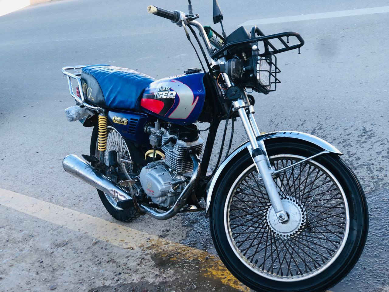 تايكر 21 كهربائيات شغالة معمر جديد على أيدي يعني جاهز تشغل وتمشي
السعر ( 270 قفل ) 269 لا تخابرني رجاءا لان ماكو هيج سعر بكل السوك والكروبات ***********
العنوان الشركاط الساحل الأيسر اسديرة وسطى
