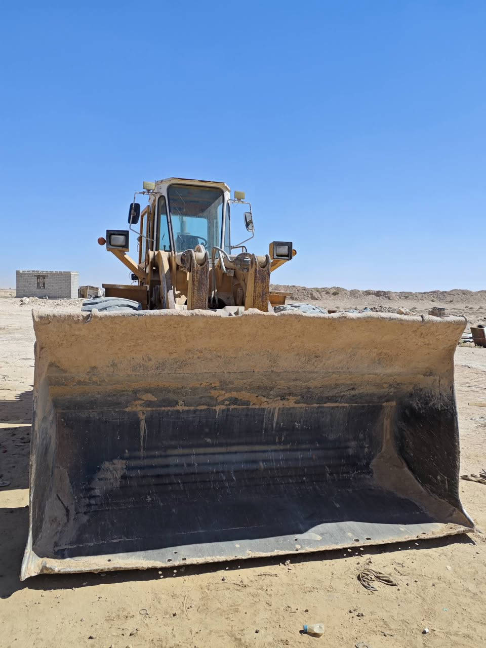 شفل لبيع داش ثري مكان نجف جاهز للعمل *********** السعر 150 ورقه حجم 90
