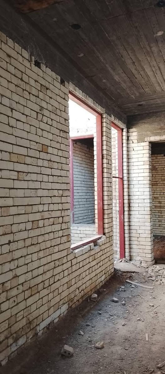 ‏بيت هيكل للبيع في منطقة  المزرعة حي الحسين مساحة 170      رقم ***********
