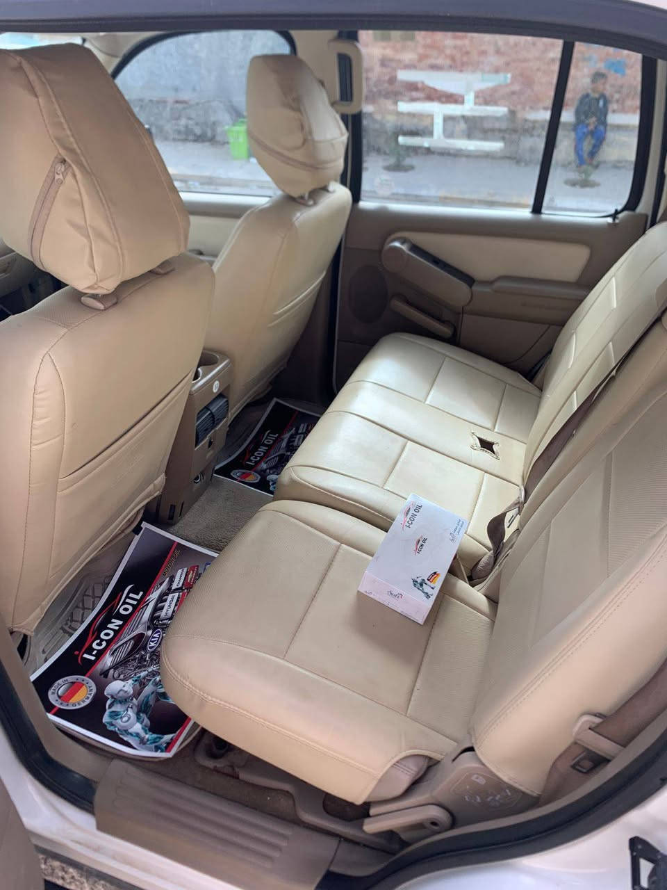 السلام عليكم
فورد إكسبلور (2010)🤍🔥
الفئة: فول مواصفات💯

✨ لايت زينون
📷 كاميرا خلفية مع شاشة
🚗 مثبت سرعة
🎛️ تحكمات ستيرن
🚪 سلايت
📡 حساسات
🛠️ كير ومكينة ضمان
🪑 كشن وداخلية كاملة جديدة
🔧 صدر وحدادة جديدة

📮 السـعـر ✅ 142$

مكان تواجد السيارة: الأنبار – الفلوجة
رقم صاحب السيارة: ***********
الصفحة مكلف بالنشر
