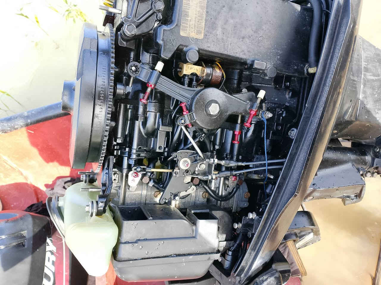 سلام عليكم
55مايكوري مامفتوح لاكير ولامحرك عل شركه 
***********
