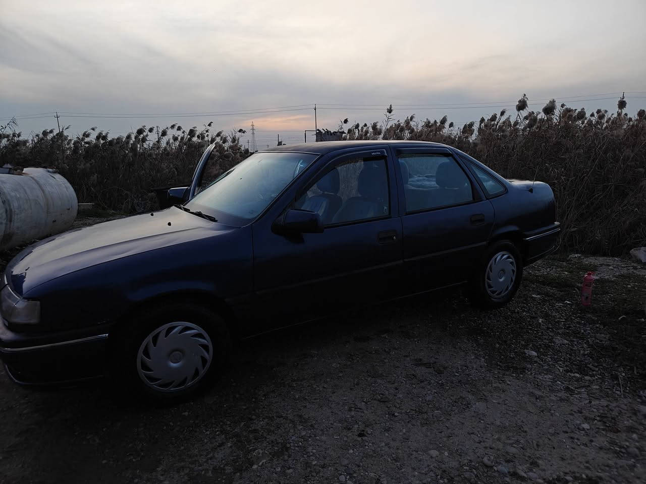 السلام عليكم اوبل فكترا للبيع حجم 20 اوتماتيك موديل 94
رقم اربيل سنويه منتهي سنه كير ومحرك شرط صدر امامي كله جديد اربع تايرات جديد باتري جديد شرط لا ضربه ولا حادث صبغ حزام فقط جماليه السعر 39 وبي مجال 
***********
