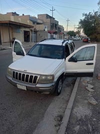سياره للبيع المواصفات اتصل على هذا الرقم 👍🏻07512272465/07737950662