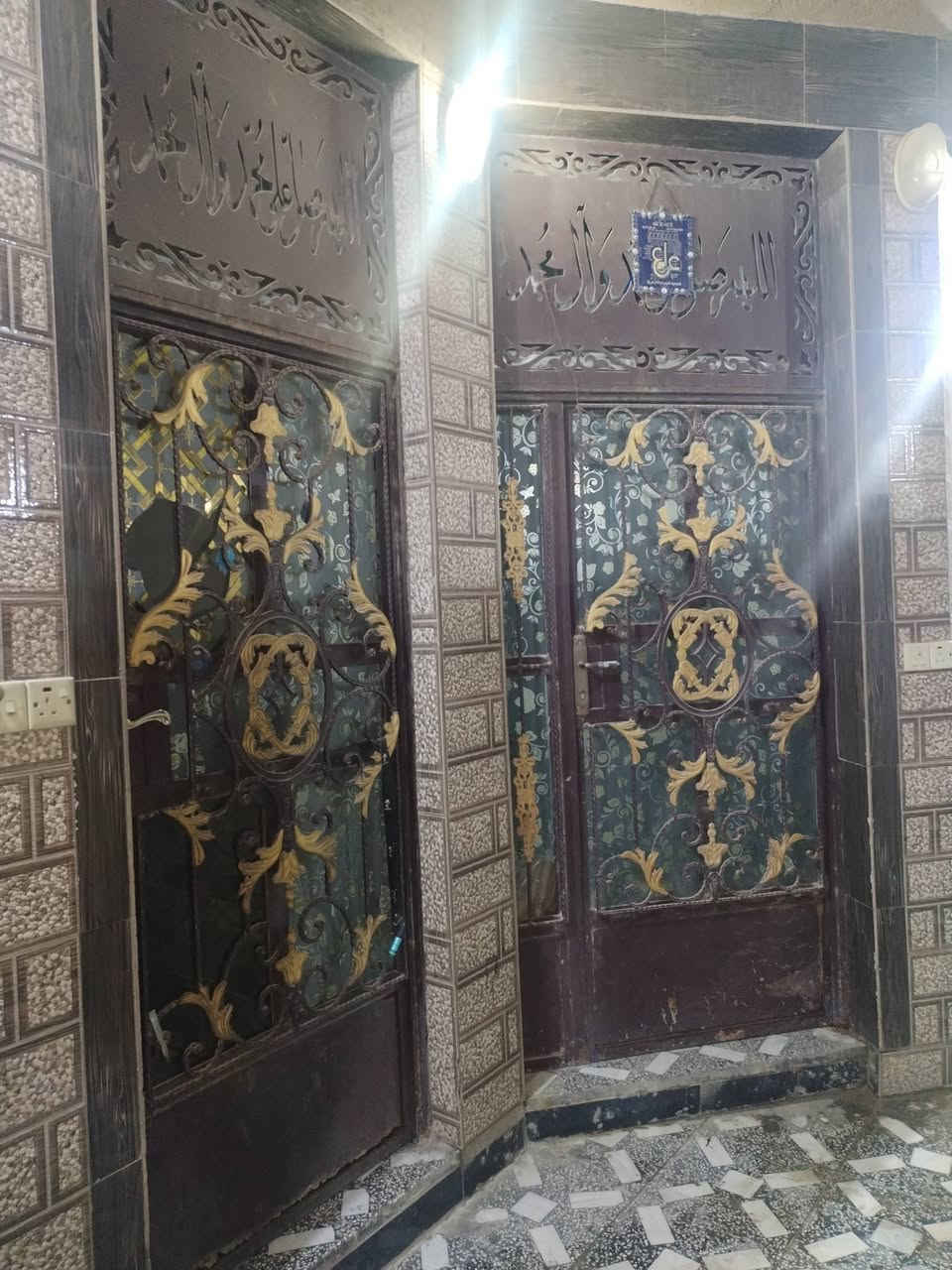 السلام عليكم بيت 100 متر طابقين قرار محكمه سند 25 كربلاء حي حوراء يم عمود 35 سعره 140 بي مجال 3 كيلوت عن ولايه قريب عن شارع عام بيت حله من صور مانت الله شراي تصل تدلل ***********
