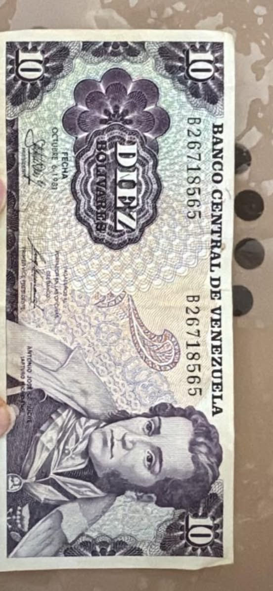 فانزويلي قديم وبحالة جيدة الي الي يطي سعر ياخذه مكاني البصرة


**إذا كنت صاحب هذا الإعلان وتريد حذفه لأي سبب، رجاءا أرسل رسالة إلى الدعم الفني**