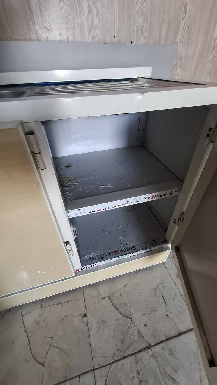 للبيع سنك متره ونص اخو الجديد السعر ٩٠الف 
***********
اتصال أو واتساب
