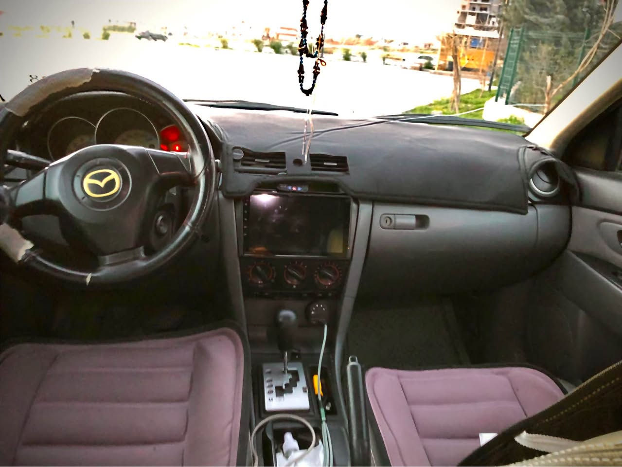 بەناوی خوای گەورە
کوردی و عربی
جۆرە سەیارە
مازدا ٣ مۆدێل ٢٠٠٧ خلیجی
بێ بۆیاخ تەنها کەمێ بۆیاخی سەقف و بۆنید هەڵی داوە چونکە بۆیاخ تەنکە
سەنەوی نویە تا ٢٠٢٩ بە ناو خۆمەوەیە و ژمارە هەولێرە و سەیارەکە لە سلێمانیە 
تەقە و رەقە و تەحویل  و غرامە بەشەرت 
چوار جام کارەبا + قفڵ مەرکەزی + ABS + گێڕ ئۆتۆماتیک و عادی + تەبرید سارد و گەرم + ئاوێنە کارەبا + شاشە ئایپاد + چوار تایە تازە + لایت عەدەسە و ئۆتۆماتیک .
ژمارەی خاوەنی ئۆتۆمبێل
————-
***********
عربی

بسم الله الرحمن الرحيم
نوع السيارة:
مازدا 3 موديل 2007 خليجي
السيارة بدون صبغ
الفحص (السنوية) جديد لغاية سنة 2029 باسمي، ورقم السيارة أربيل، والسيارة موجودة في السليمانية.
ضربة وضرر وتسليم وغرامة بشرط.
المواصفات:
أربع نوافذ كهربائية + قفل مركزي + ABS + ناقل حركة أوتوماتيك وعادي + تبريد بارد وحار + مرايا كهربائية + شاشة آيباد + أربع إطارات جديدة + أضوية عدسة وأوتوماتيك.
رقم صاحب السيارة:
*********** السليمانية, العراق
