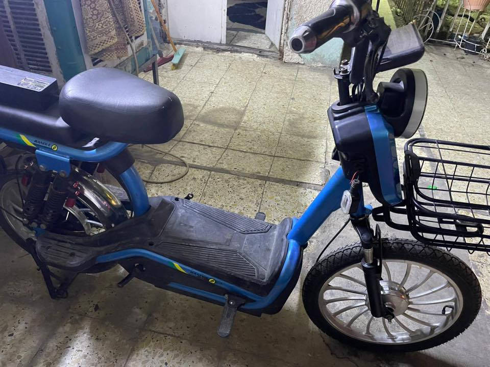 سلام عليكم درجه شحن 5بطاريات يحتاجلها تبدل  الدرجه جديده وحلوه حجم 20المكان بغداد حي البنوك. وهذا رقمي ‭0771 230 6022
