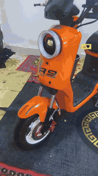 سلام عليكم 

بيع R9   موديل 2026

نضيف كلش ماخذه جديد 

بصمه وحده 

مسويج واحد 

كارت ثنين فقط 

مكاني كركوك دوميز ملعب الخماسي

شاري تعال خاص موشراي لادوخني وضل تلح بالخاص رجاءً! 

للتواصل ***********
