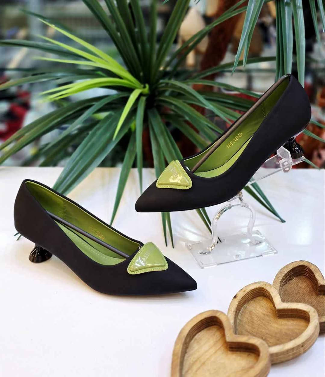 كعب ارتفاع 3 سم

37-38-39-40-41 بغداد, العراق


**إذا كنت صاحب هذا الإعلان وتريد حذفه لأي سبب، رجاءا أرسل رسالة إلى الدعم الفني**