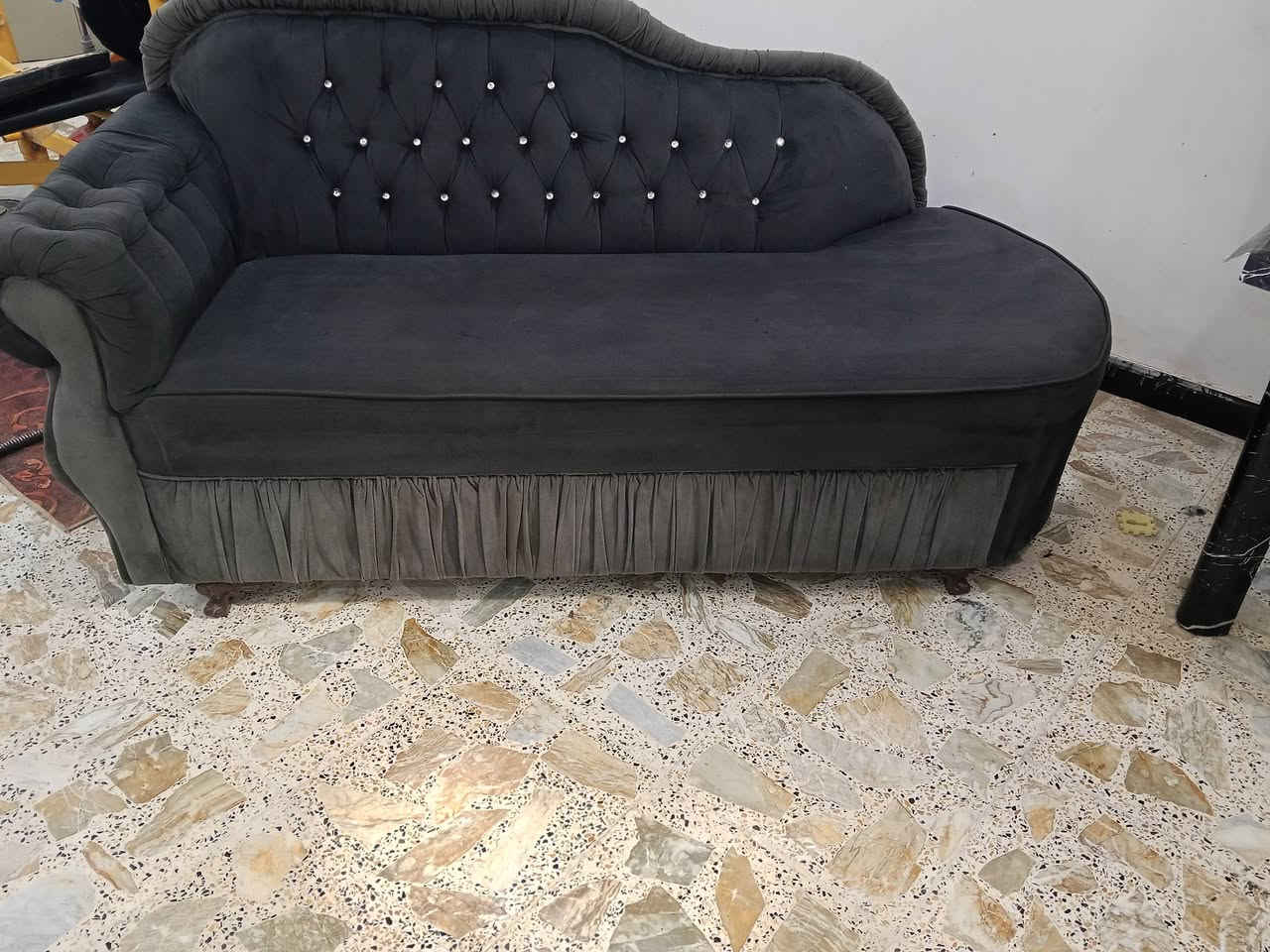 قنفة ثلاث مقاعد تسكام ضغط عالي مو سوكية
السعر 100 مكاني البياع
***********
