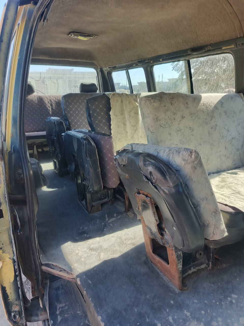 السلام عليكم /عندي سياره كيه بسته/المكان الانبار الكرمه شارع صباحات/السعر 47وبيها مجال /رقم الهاتف ***********
