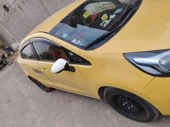 السلام عليكم كيا ريو موديل 2015 للبيع خليجي تبريد شغال صدر امامي خلفي تخم تاير جديد السعر 77 وبيهه مجال بسيط مكان بغداد الراشدية ***********
