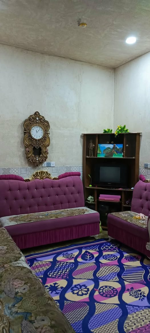 السلام عليكم
عيد مبارك عليكم
مكتب بركات الزهراء للعقار
وجود دار في حي العسكري الواحد وعشرين
مساحه ١٣٠ متر طابقين بناء فول عل شارع تبليط كافه الخدمات ماء وكهرباء وتبليط ومجاري
الطابق الأول //استقبال ومطبخ وغرفه نوم وصاله ومجموعة صحيات داخليه وخارجه
الطابق الثاني غرفه نوم وصاله وصحيات
السعر //٣٦ ومطلوب قرض ٤٠ كل شهر ٢٢١
للاستفسار //***********
