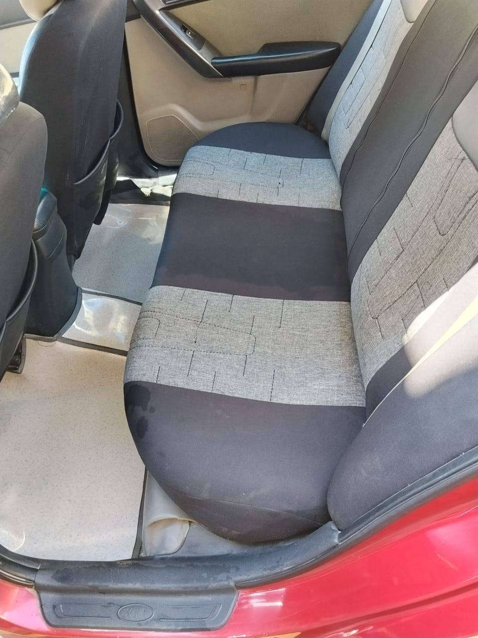 سلام عليكم سياره فورتي موديل ١٣ وارد امريكا حادث طرف البنيد بدون دواخل  السياره كله ليبل واحد 
جديده مكينه 2000 دوش خير من الله  
السعر 93
العنوان بغداد مدينة الصدر 
الرقم ***********
