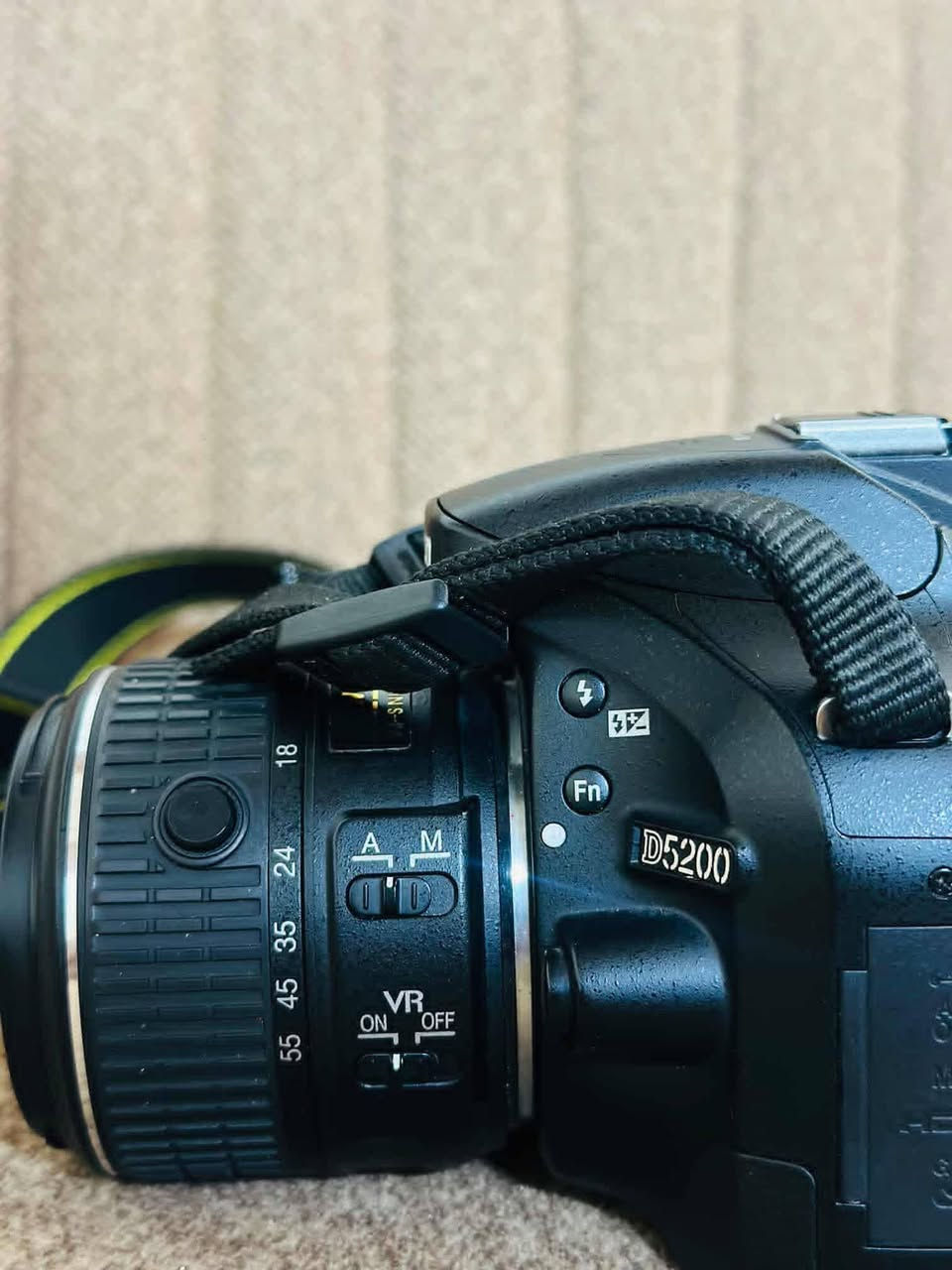 نيكون  5200D استخدام شخصي شترها مايعبر 4k / جديدة جديدة جديدة شرط النظافة فول
 مكاني موصل 
السعر 350 الف وبي مجال 

للتواصل خاص او على الرقم ***********
