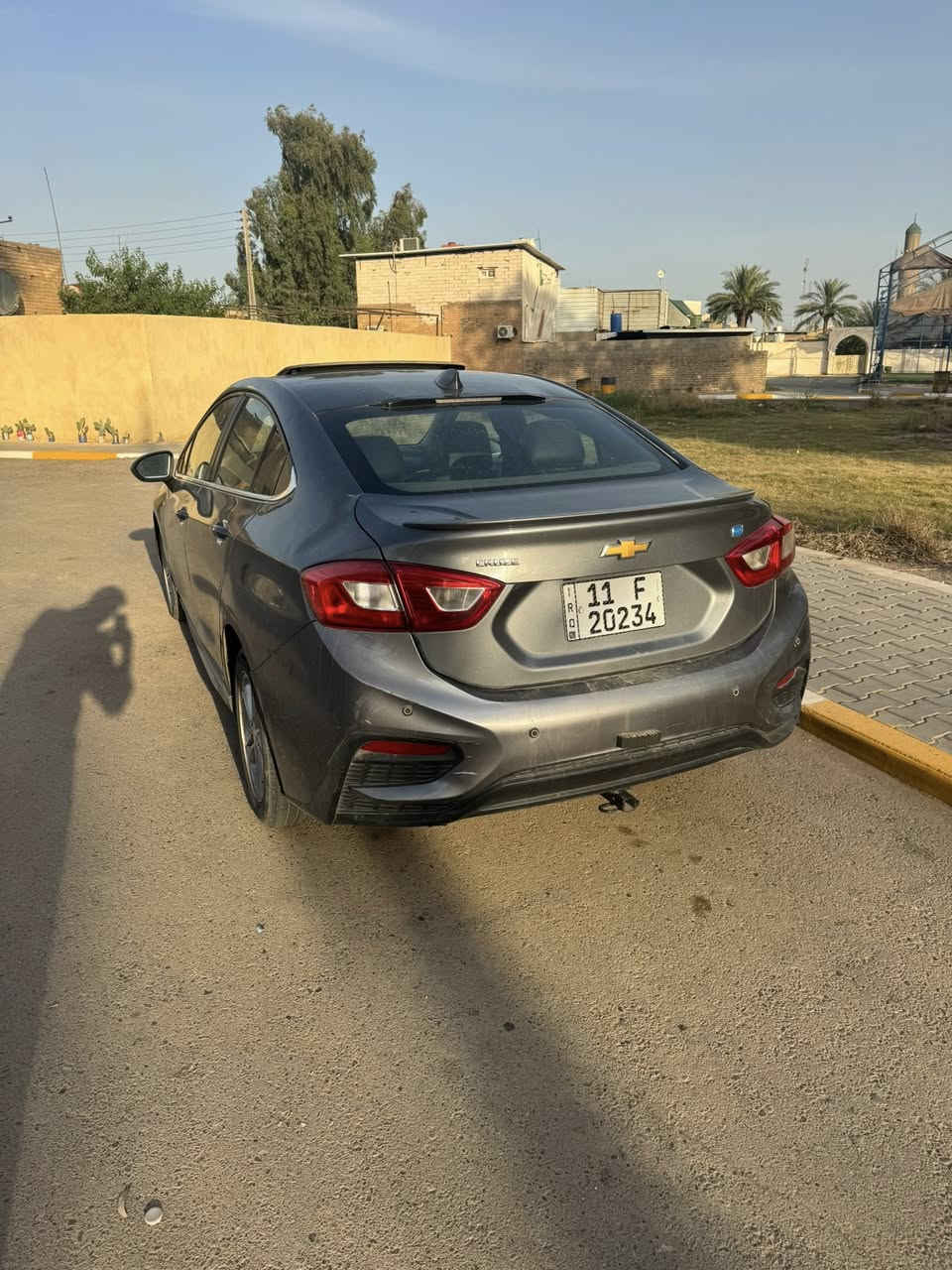 للبيع شوفر ليت كروز ٢٠١٨ بيها قطع صبغ ابيع حزام لسيارة فول موصفات LTZ فتحة بصمة شاشة كامرة تحكمات ردارات مري كشنات جلد + كهرباء سماعت مستستما بلدي ٤ بصمات بيبان تشغيل عن بعد بعد بيها هواي موصفات مذاكرهن   لسيارة جاهزة من كلشي اي نقص مابيها كير مكينة تبريد صدر تايرات كل جديد رقم بغداد بسمنا السعر٧٥ وبيها مجال كلش بسيط  مكاني بغداد الدورة تقاطع المصافي للستفسار ***********
